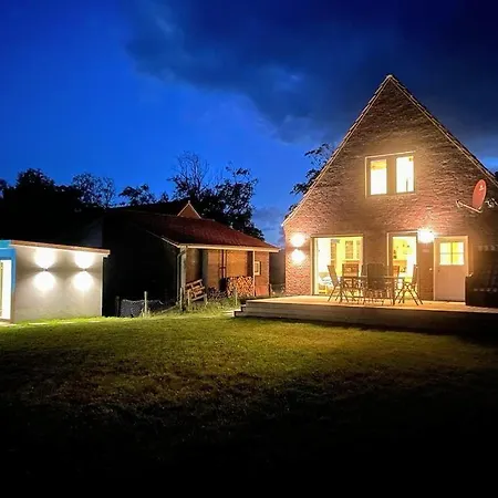 Holiday home Ferienwohnung-friesenblick *